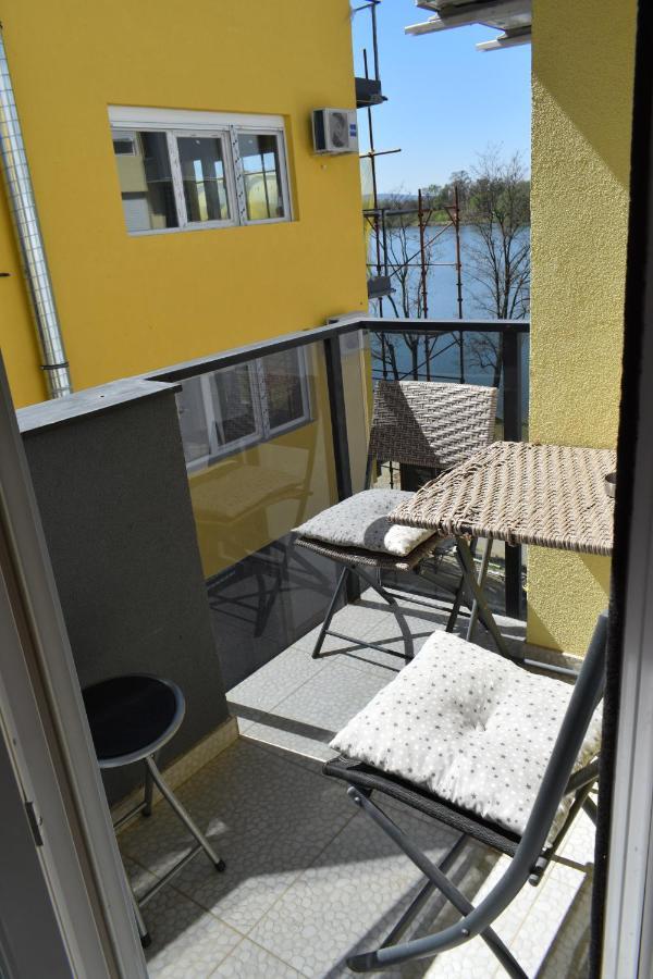 Apartmani K&V Veliko Gradište Eksteriør bilde